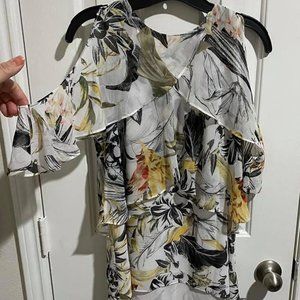 WHBM short sleeve with cut out shoulders